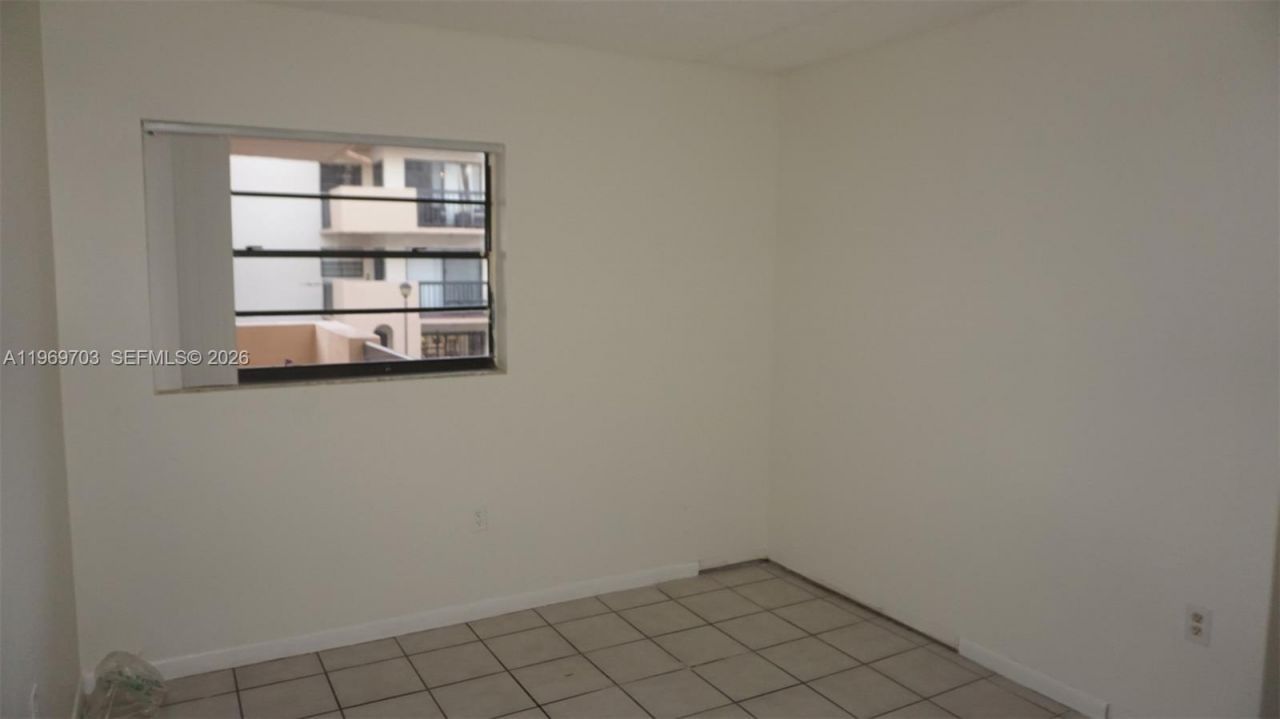 995 SW 84th Ave , Unit 218, Miami, FL 33144 Photo