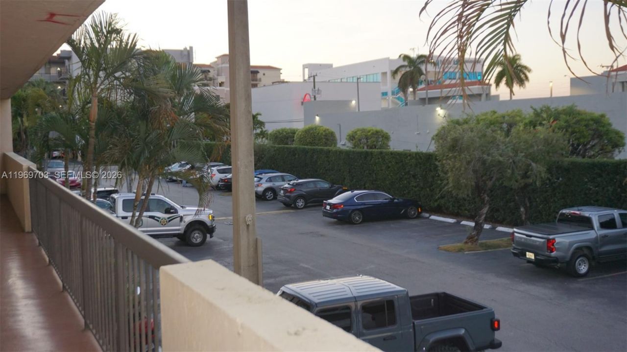 995 SW 84th Ave , Unit 218, Miami, FL 33144 Photo