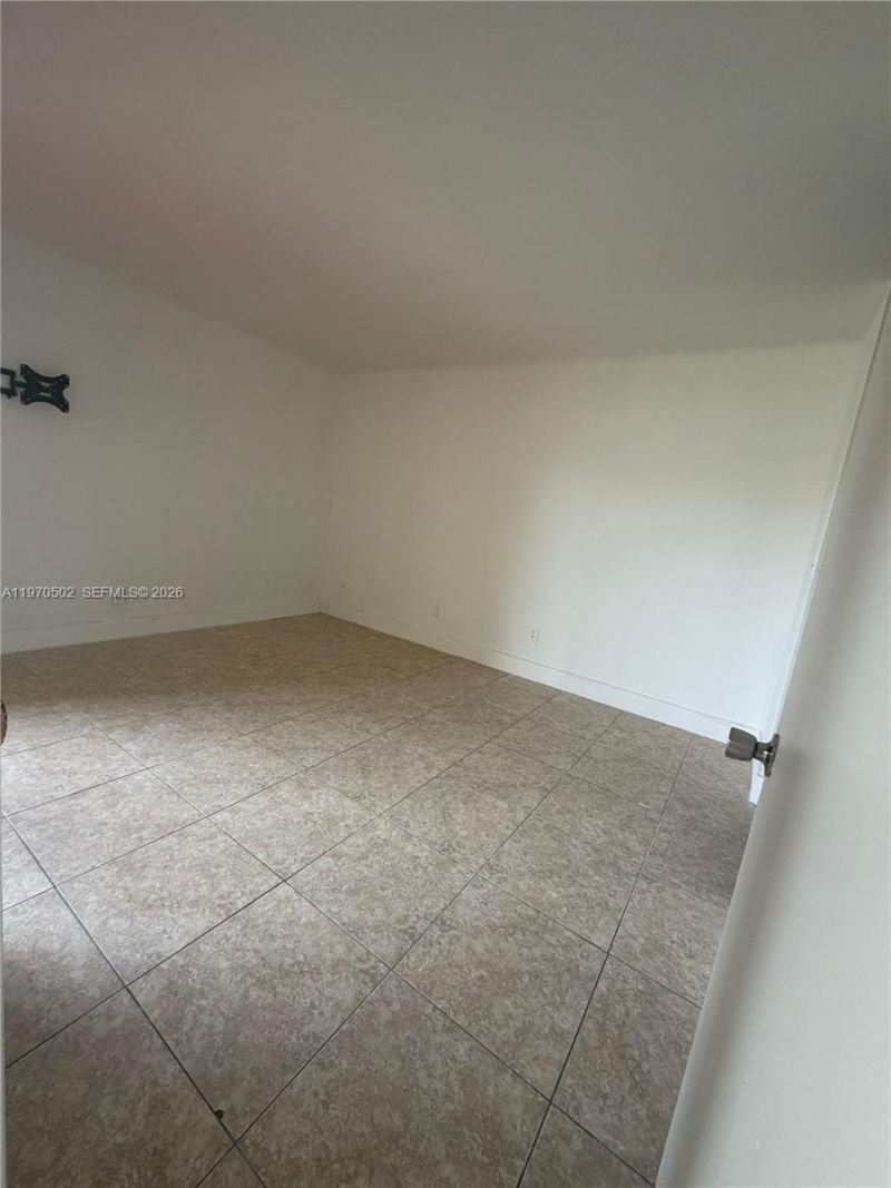 3396 Foxcroft Rd, Unit 113, Miramar, FL 33025 Photo