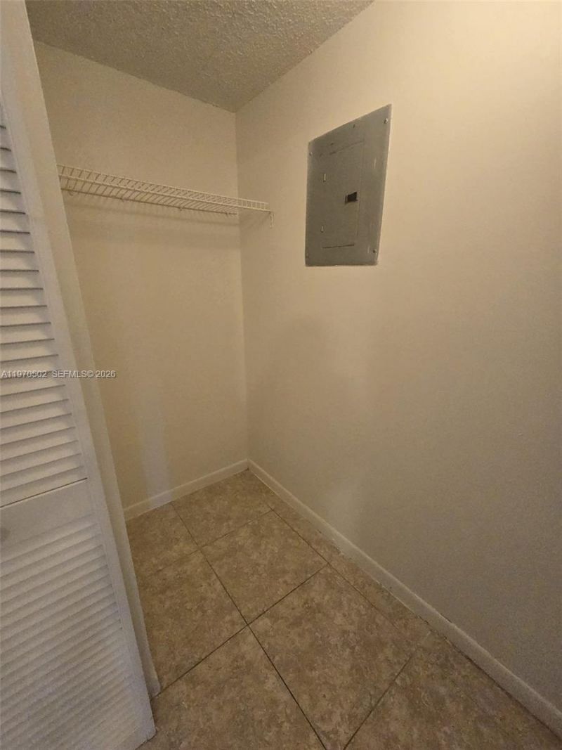 3396 Foxcroft Rd, Unit 113, Miramar, FL 33025 Photo