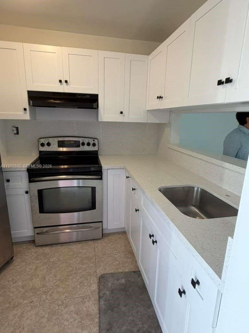 3396 Foxcroft Rd, Unit 113, Miramar, FL 33025 Photo