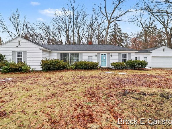 428 Oaknoll Drive, Muskegon, MI 49445