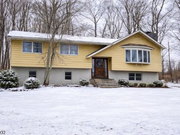 6 Millbrook Rd, Blairstown, NJ 07825