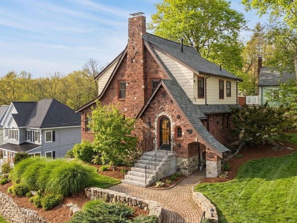 93 Churchill Ave, Arlington, MA 02476