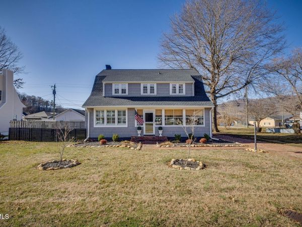 319 Ohio Avenue, Erwin, TN 37650