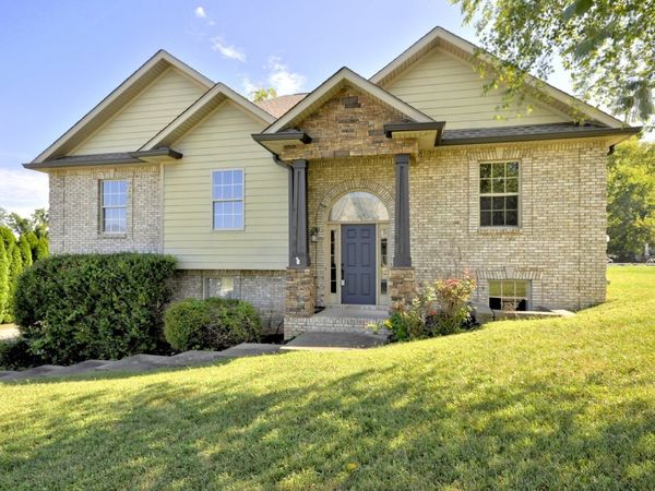 1187 WICKE RD, Adams, TN 37010