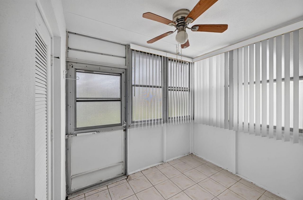 2965 Crosley Drive W, Unit B, West Palm Beach, FL 33415 Photo