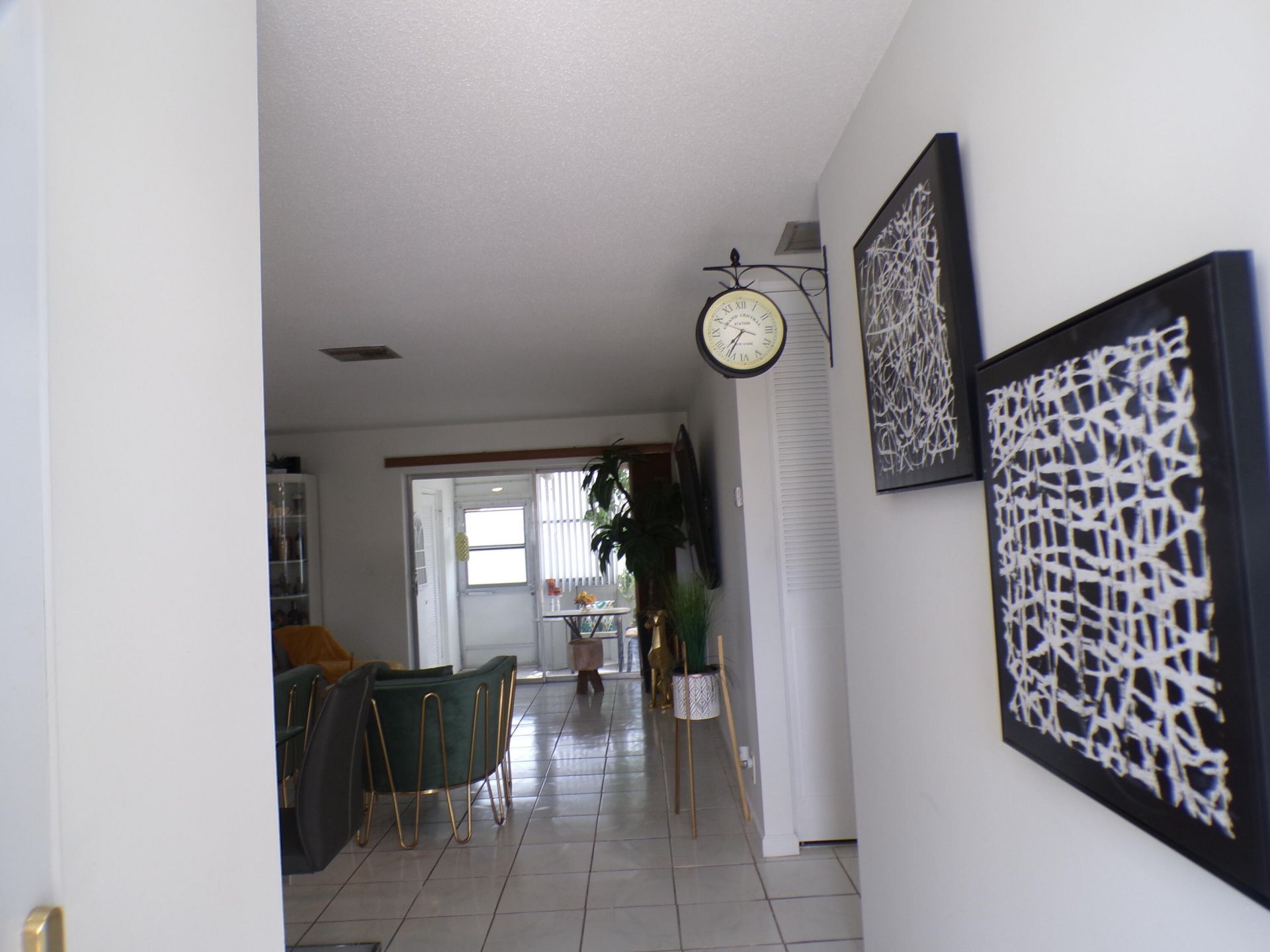 2965 Crosley Drive W, Unit B, West Palm Beach, FL 33415 Photo