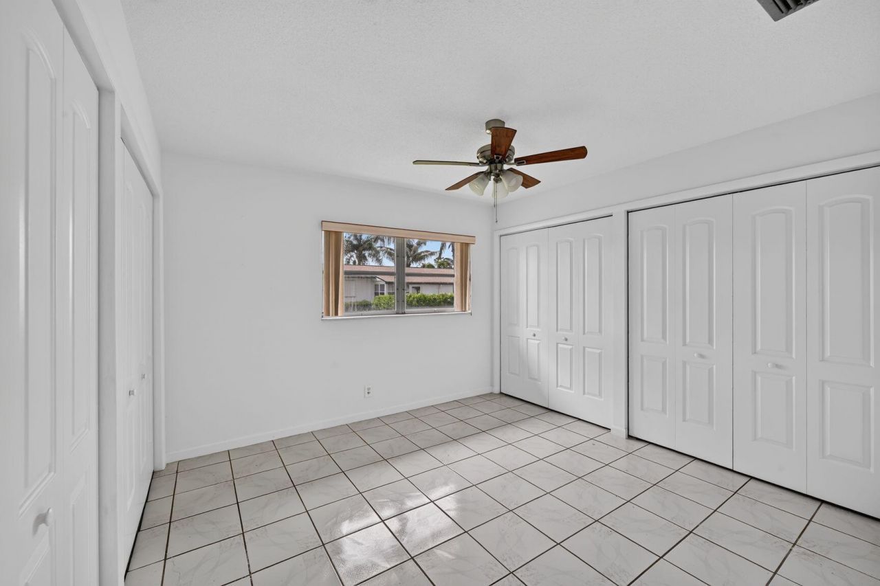 2965 Crosley Drive W, Unit B, West Palm Beach, FL 33415 Photo