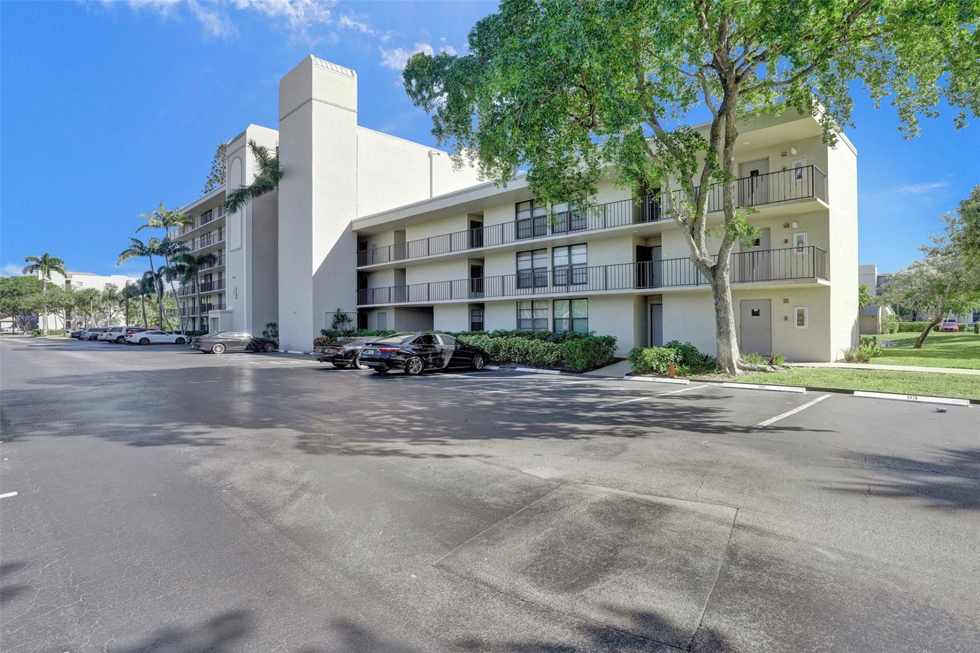 4 Royal Palm Way, Unit 503, Boca Raton, FL 33432 Photo