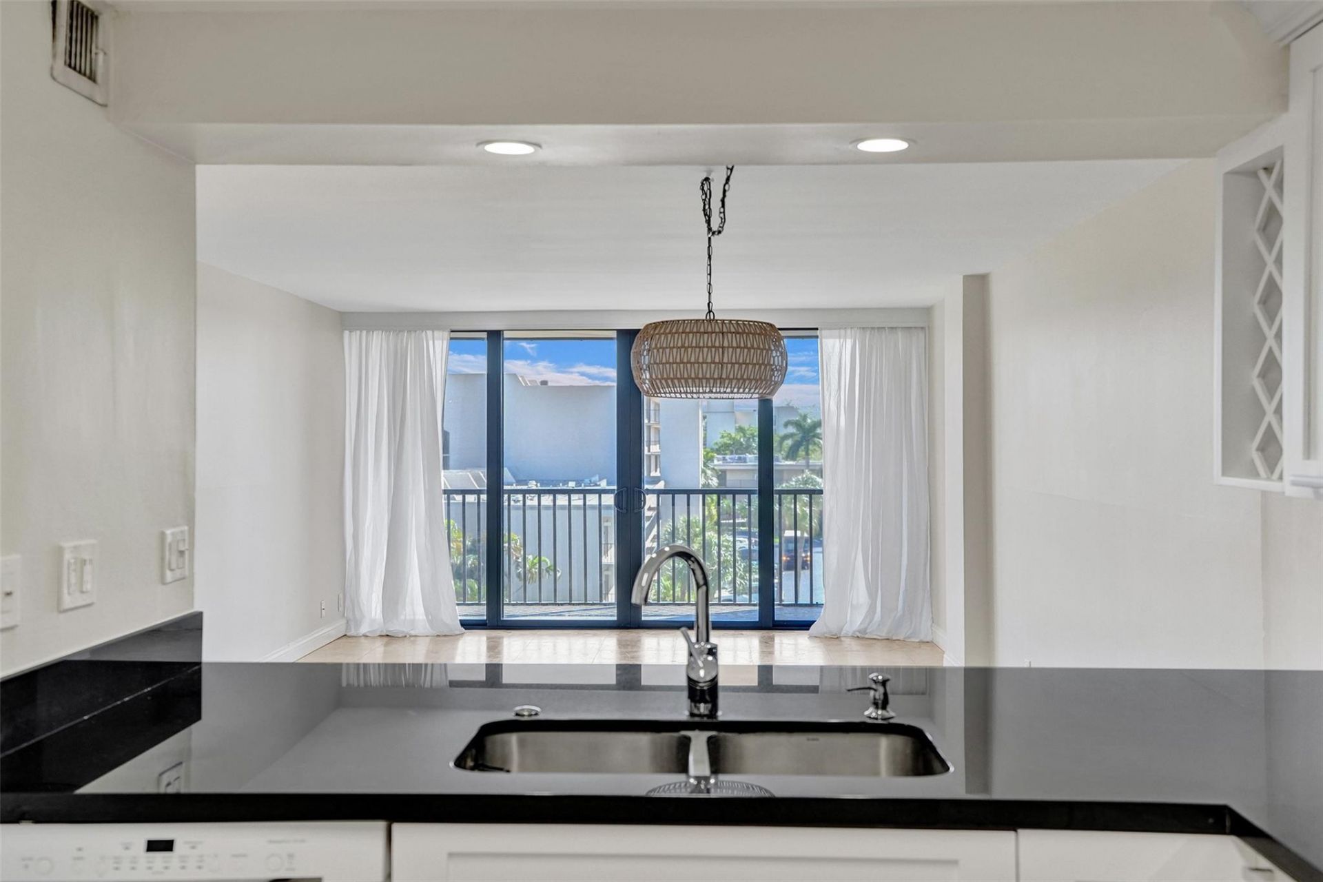 4 Royal Palm Way, Unit 503, Boca Raton, FL 33432 Photo