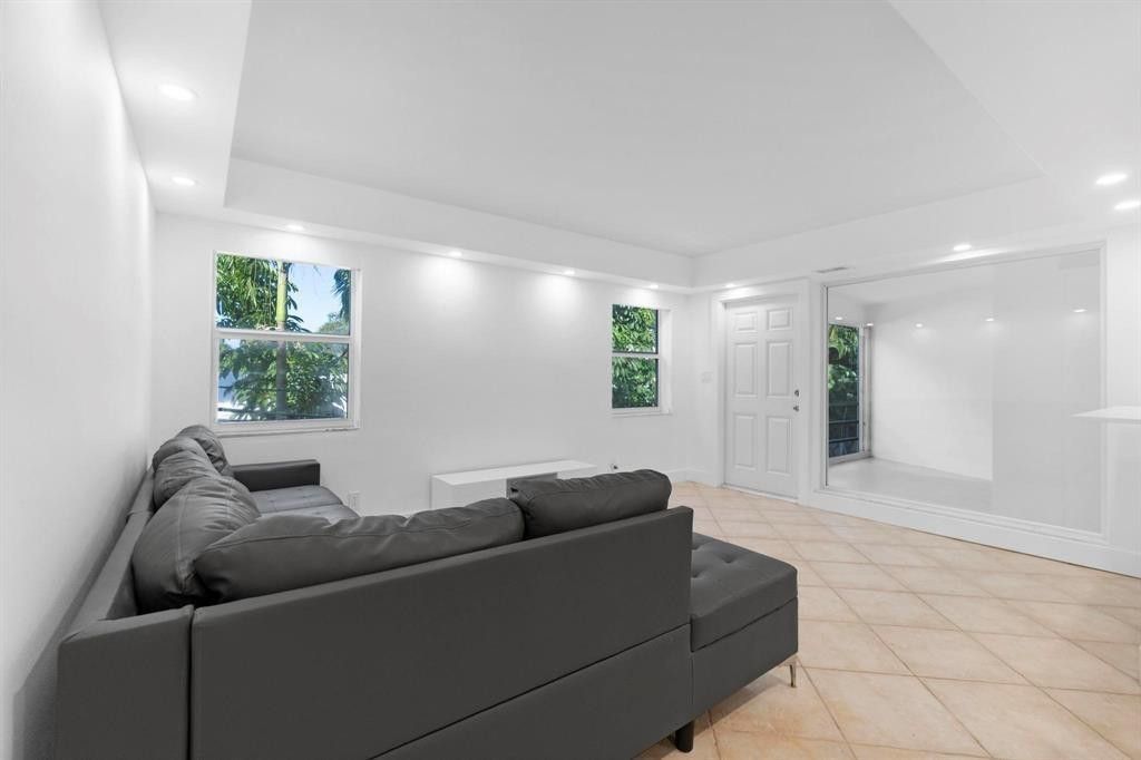 1439 S Ocean Boulevard, Unit 215, Pompano Beach, FL 33062 Photo