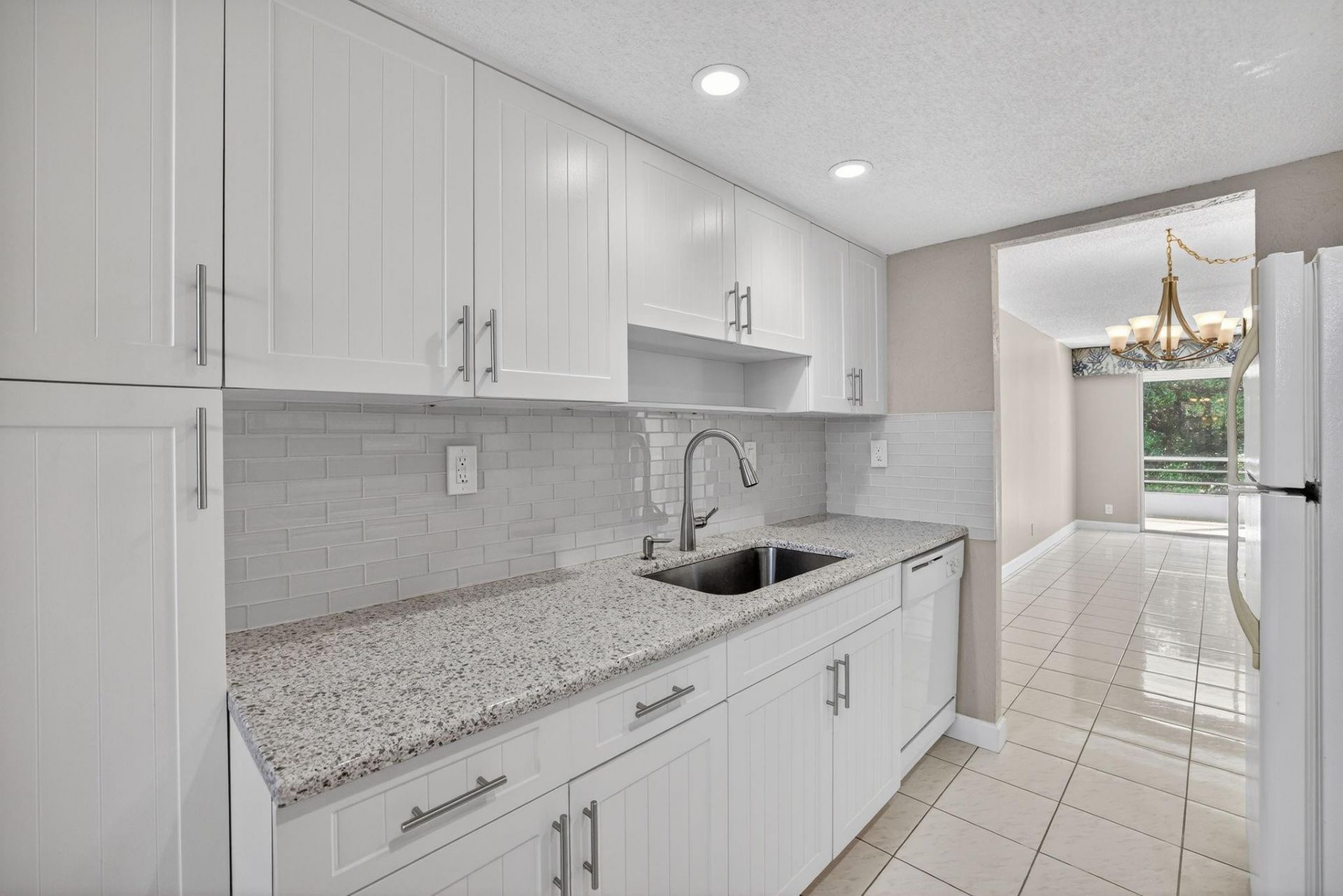 4898 NW 29th Ct, Unit 315, Lauderdale Lakes, FL 33313 Photo