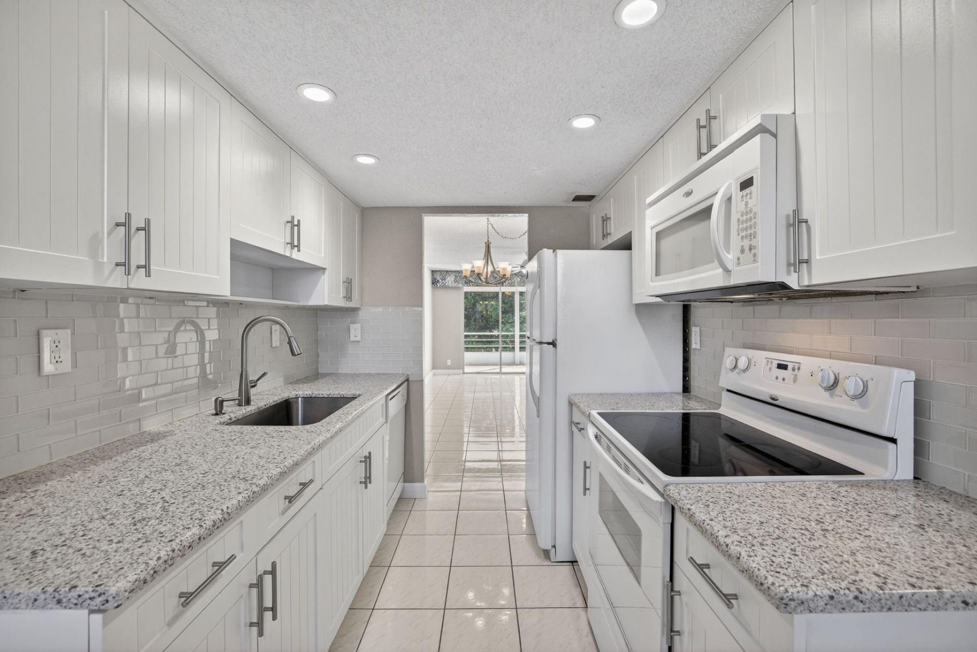 4898 NW 29th Ct, Unit 315, Lauderdale Lakes, FL 33313 Photo