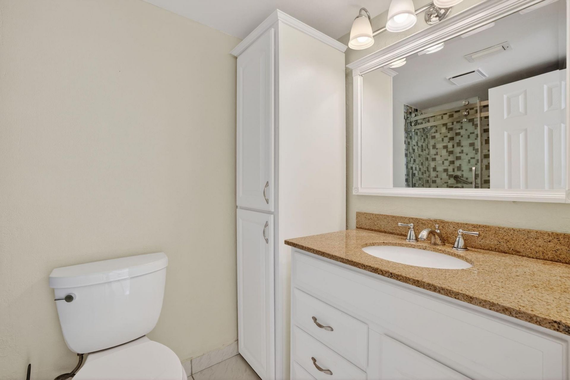 4898 NW 29th Ct, Unit 315, Lauderdale Lakes, FL 33313 Photo