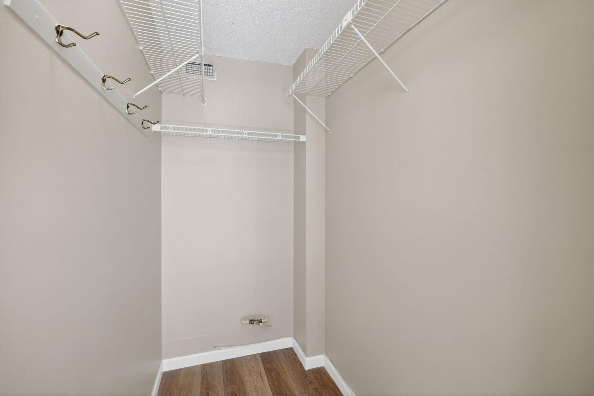 4898 NW 29th Ct, Unit 315, Lauderdale Lakes, FL 33313 Photo