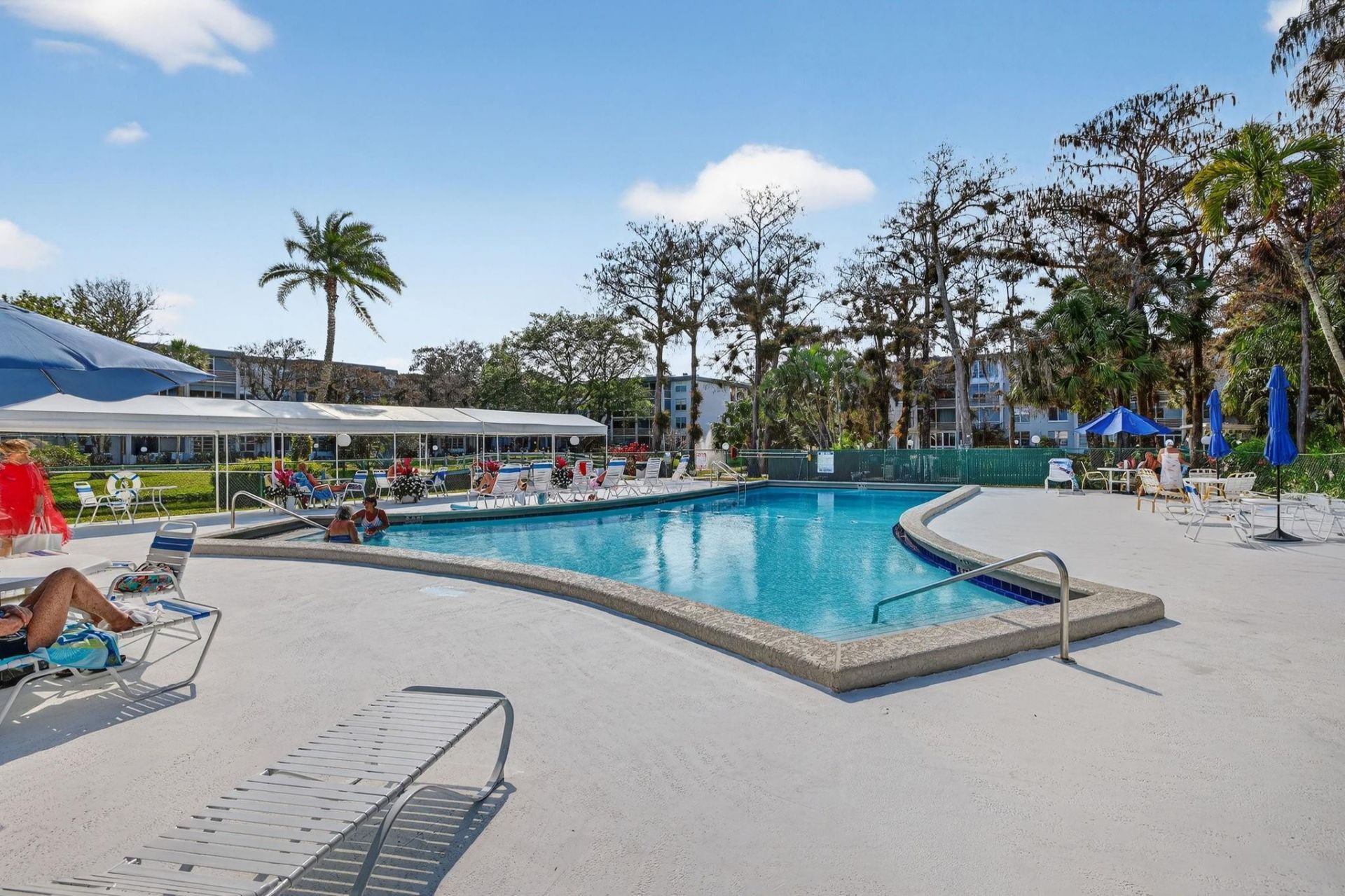 4898 NW 29th Ct, Unit 315, Lauderdale Lakes, FL 33313 Photo