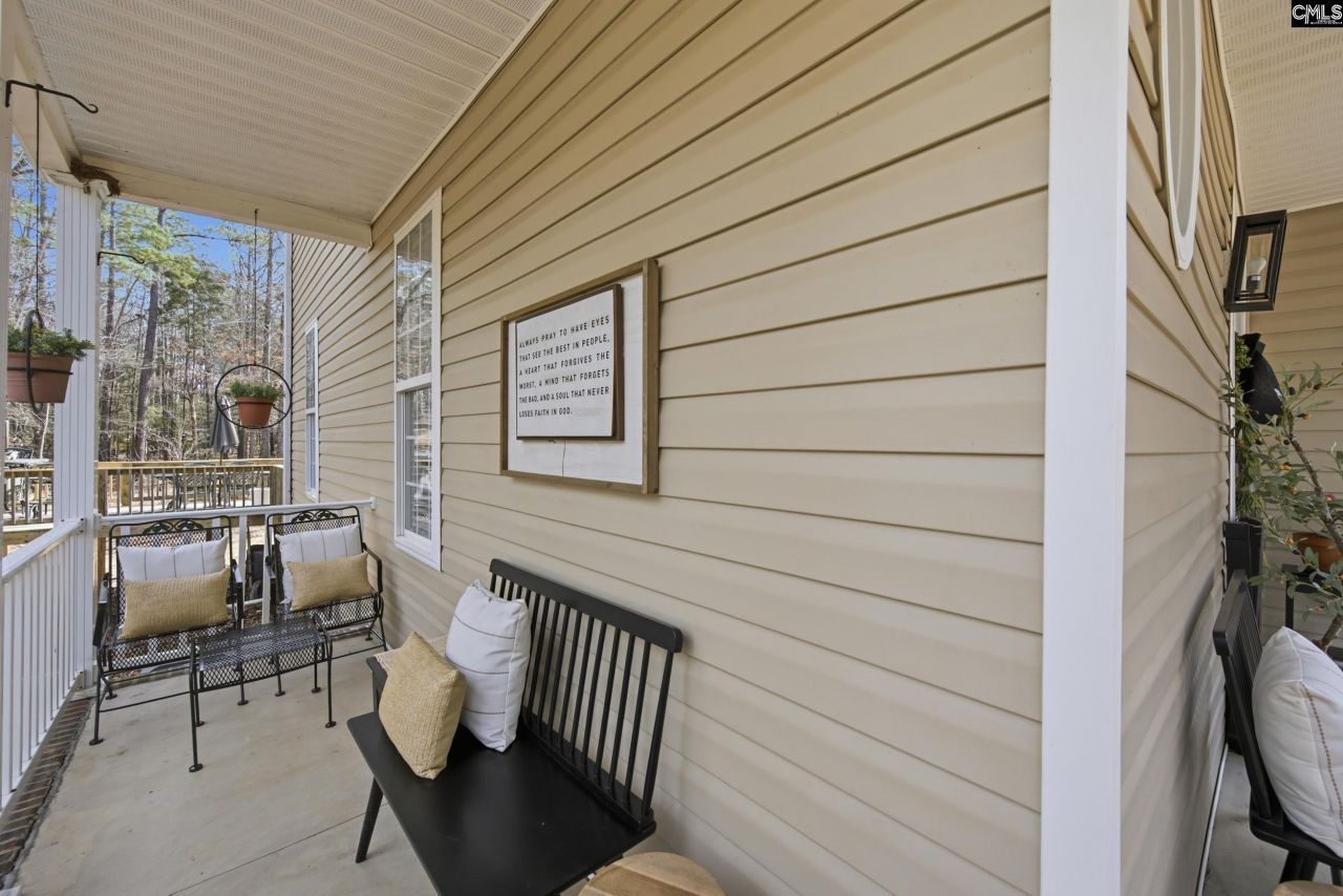 125 Mary Drive Photo 6