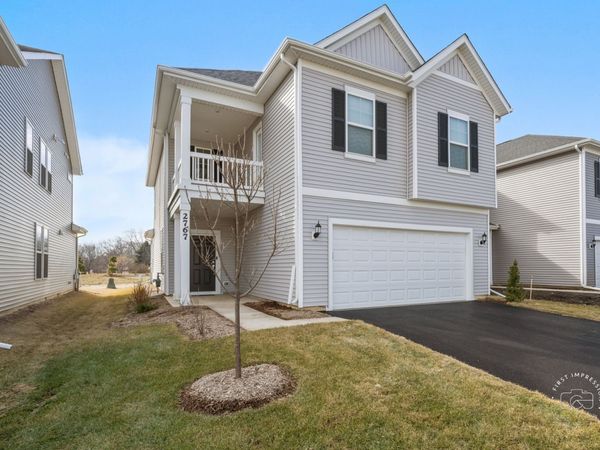2767 Lawlor Lane, Naperville, IL 60564