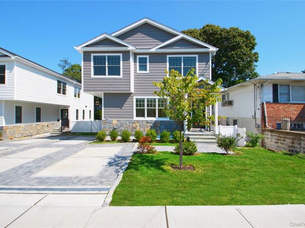 46 B N Linwood, Port Washington, NY 11050