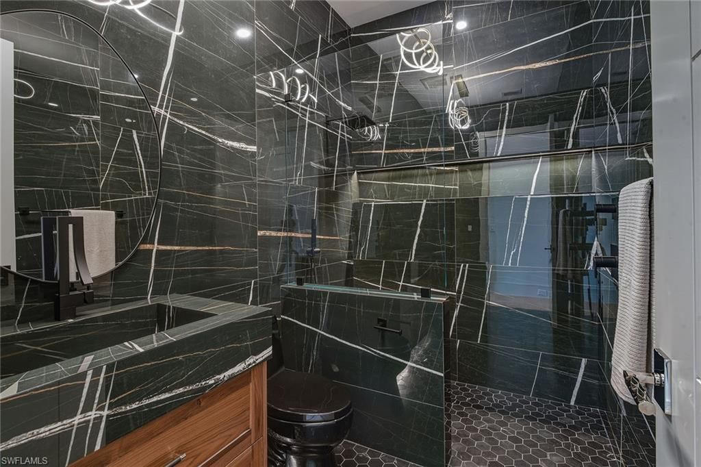 598 Spinnaker Dr, Marco Island, FL 34145 Photo