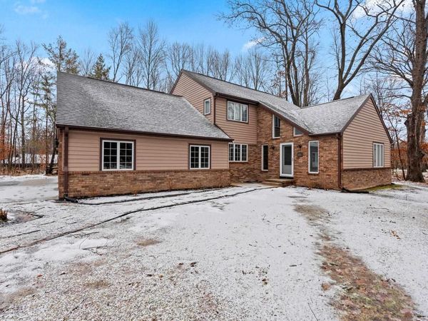 4452 WYANDOT TRAIL, Green Bay, WI 54313