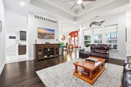 213 Camrose Way  photo 4