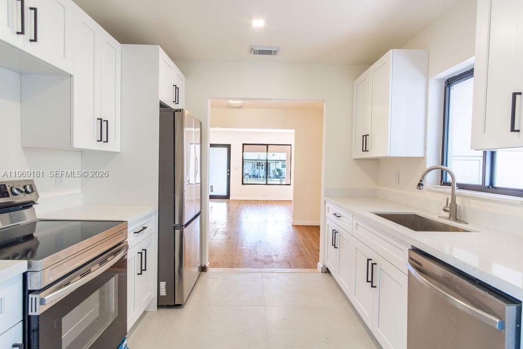 415 E 52nd St, Hialeah, FL 33013 Photo