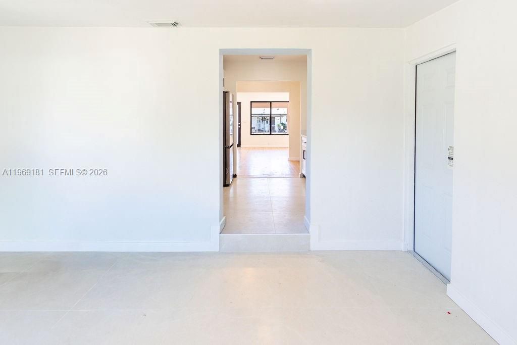 415 E 52nd St, Hialeah, FL 33013 Photo