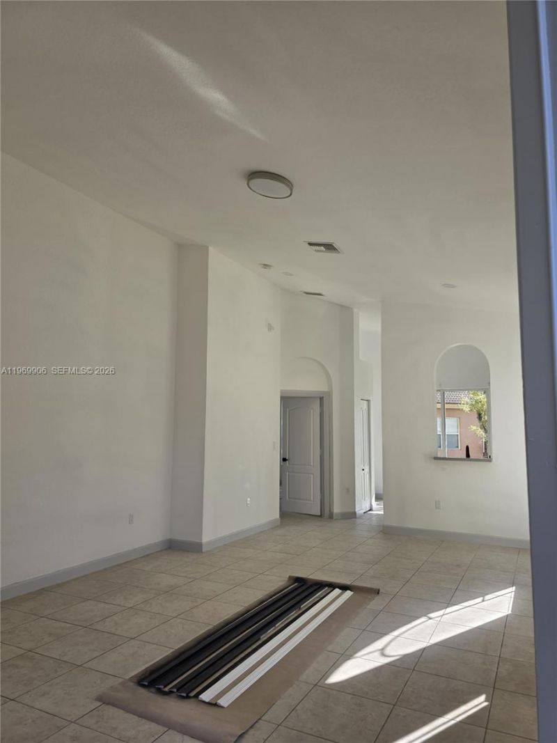 3930 NE 12th Dr , Homestead, FL 33033 Photo