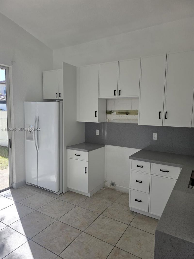 3930 NE 12th Dr , Homestead, FL 33033 Photo