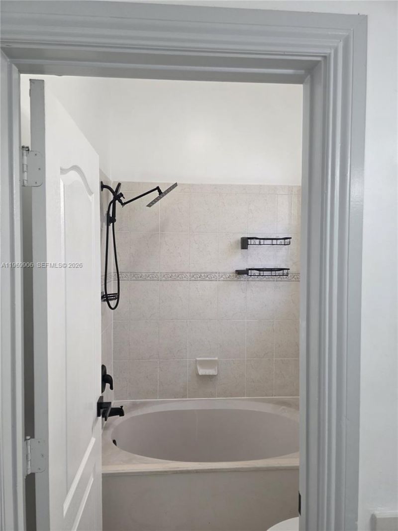 3930 NE 12th Dr , Homestead, FL 33033 Photo