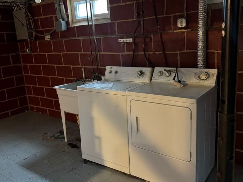 20500 Morris Avenue, Euclid, OH 44123 Photo 18