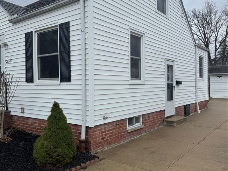 20500 Morris Avenue, Euclid, OH 44123 Photo 3