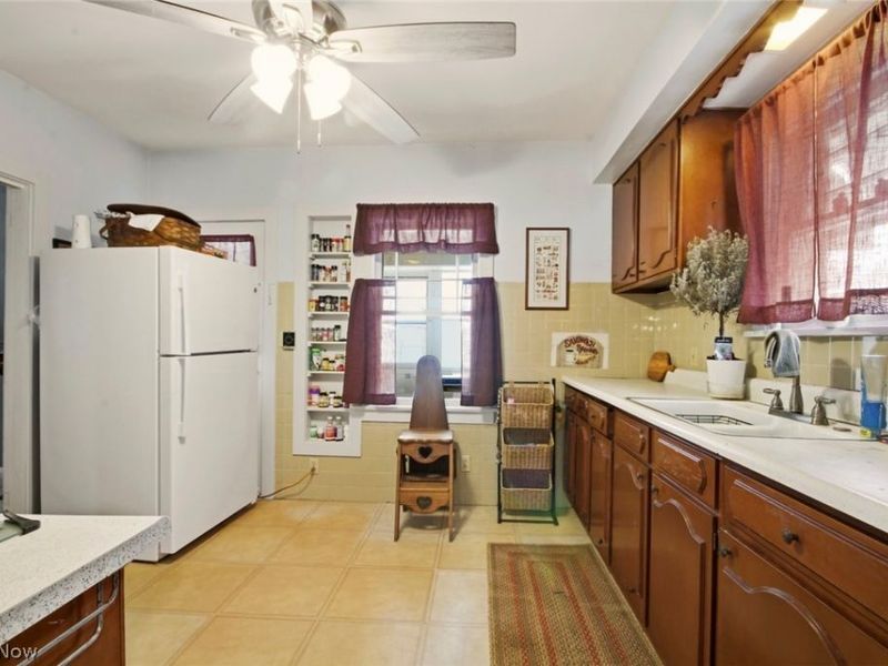 32 Como Street, Struthers, OH 44471 Photo 11