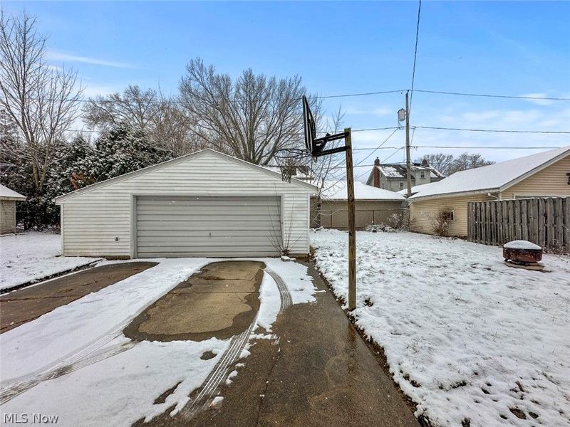 32 Como Street, Struthers, OH 44471 Photo 4