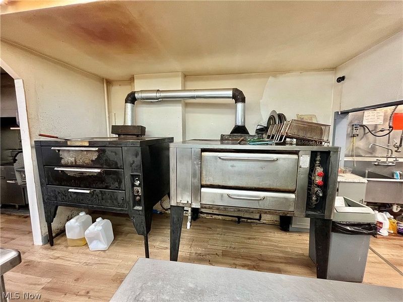 223 Broad Street, Conneaut, OH 44030 Photo 11