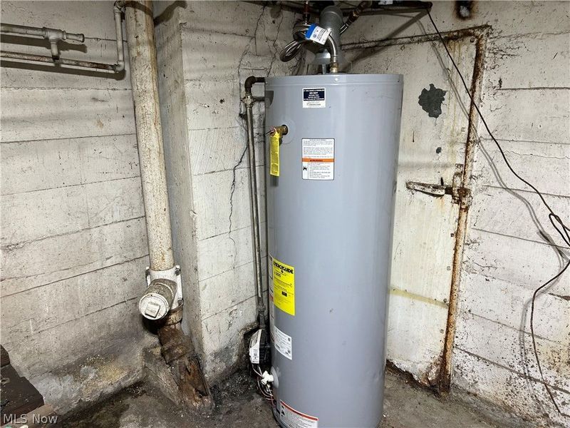 223 Broad Street, Conneaut, OH 44030 Photo 14