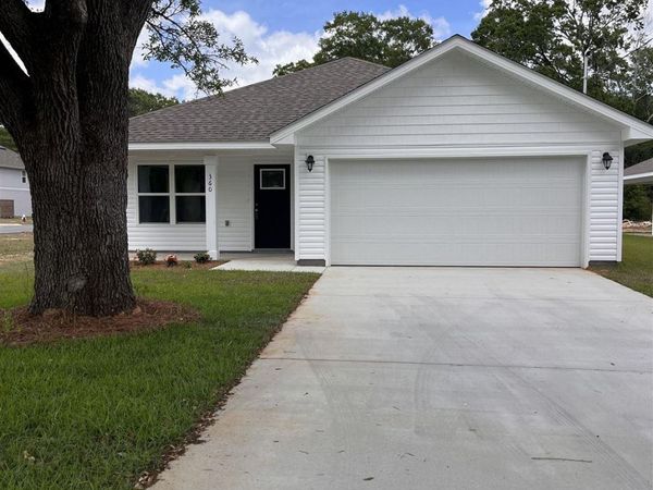 360 Mckinnon Ln, Pensacola, FL 32534