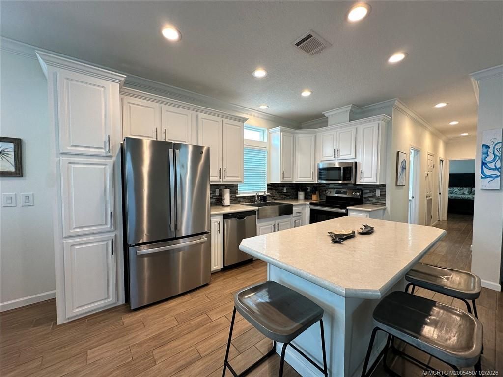 378 NE Wharfs Way, Jensen Beach, FL 34957 Photo