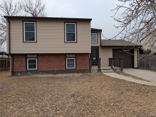 220 Mckinley Drive , Bennett, CO 80102