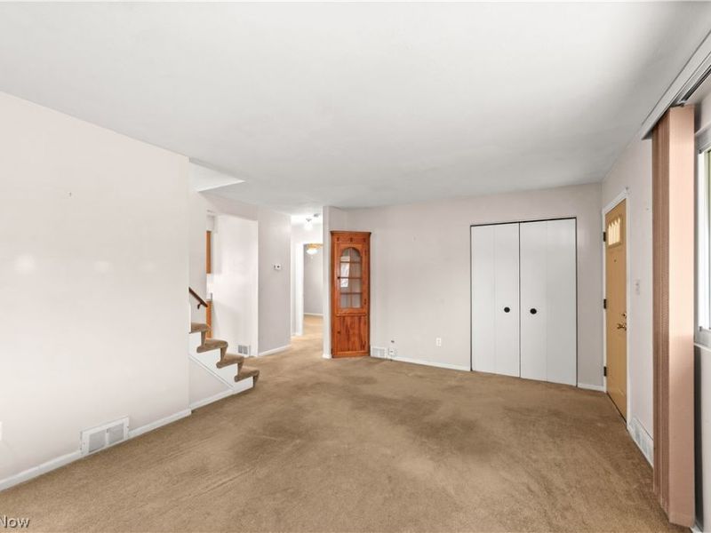 5889 Westbrook Drive, Brook Park, OH 44142 Photo 10