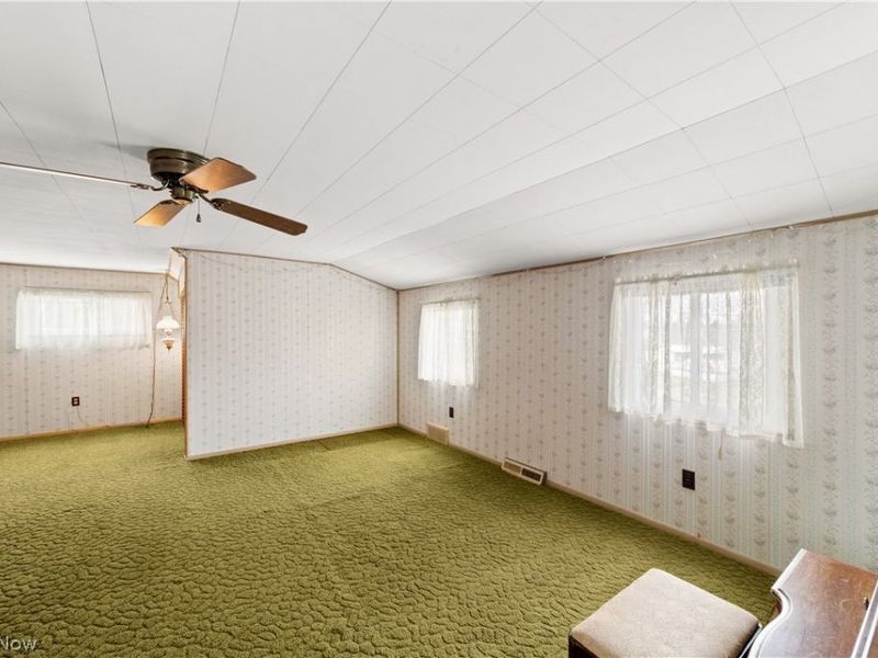 5889 Westbrook Drive, Brook Park, OH 44142 Photo 18