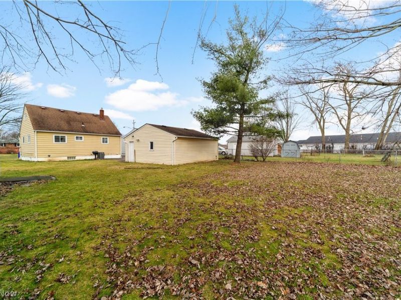 5889 Westbrook Drive, Brook Park, OH 44142 Photo 2