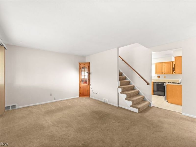 5889 Westbrook Drive, Brook Park, OH 44142 Photo 7