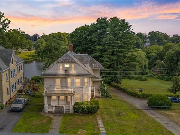 29 Saltonstall Rd, Haverhill, MA 01830