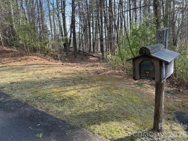 7 Settlement Ridge Drive , Marion, NC 28752