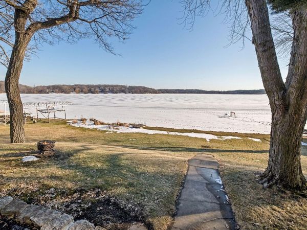 3631 S Cedar Drive , Chanhassen, MN 55331