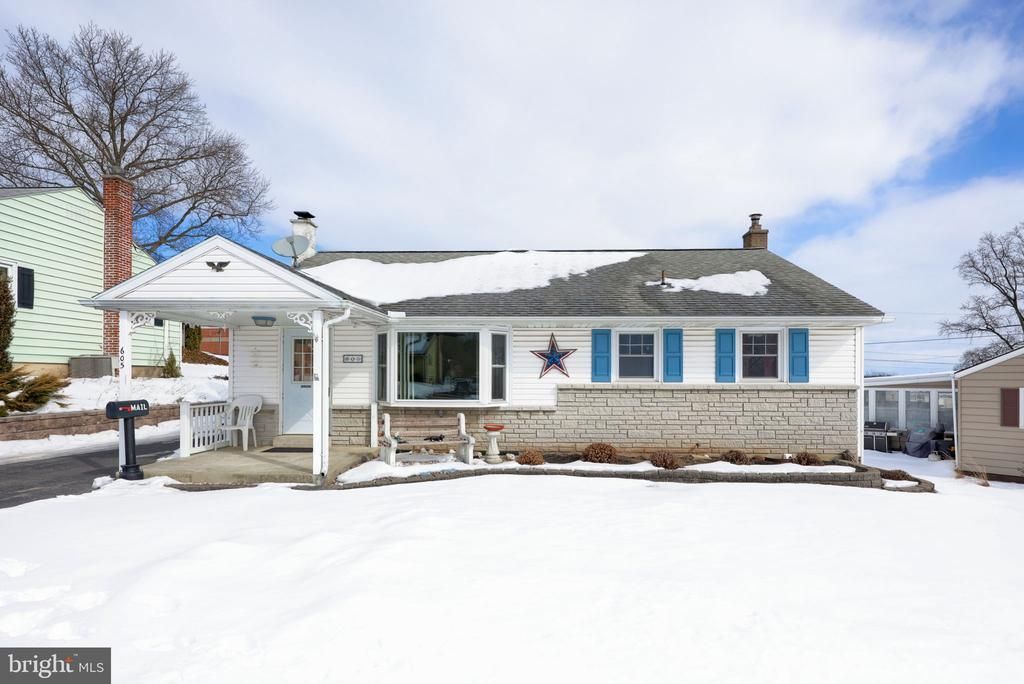 605 N Mount Joy Street, Elizabethtown, PA 17022 Main Photo