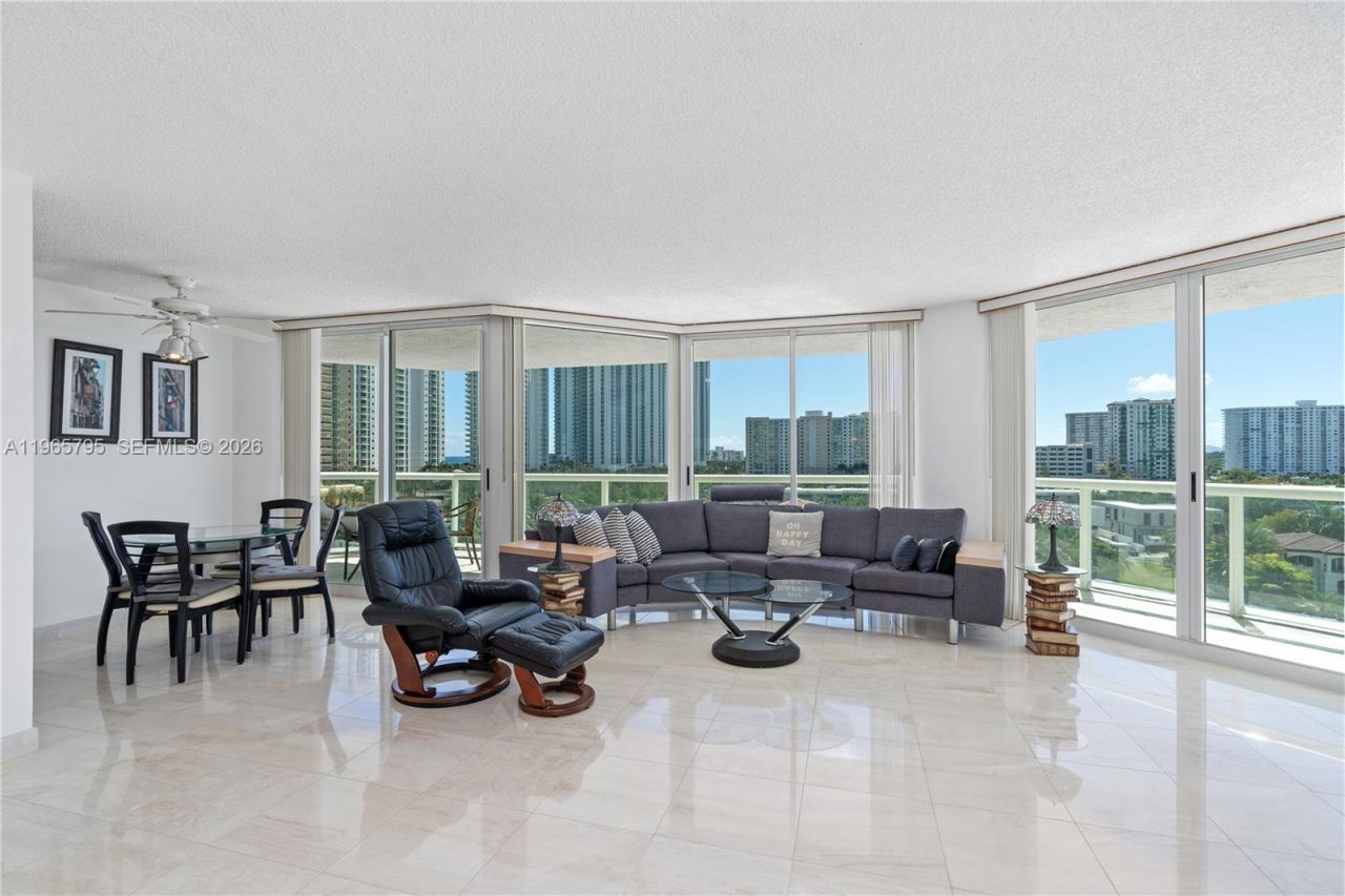 16400 Collins Ave , Unit 744, Sunny Isles Beach, FL 33160 Photo